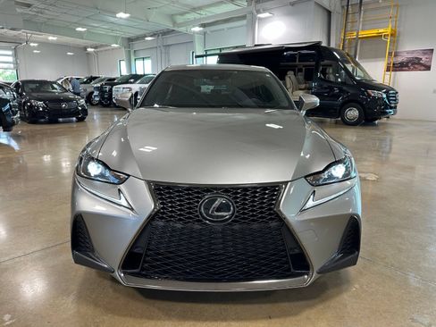 Used 2019 Lexus IS 350 F Sport w/ F Sport Package RWD image 2