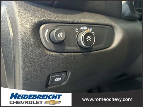 Used 2025 Chevrolet Blazer RS w/ Enhanced Convenience Package AWD/4WD image 30