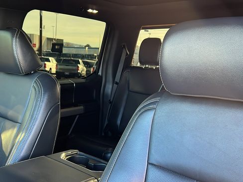 Used 2022 Ford F350 Lariat w/ Black Appearance Package image 18