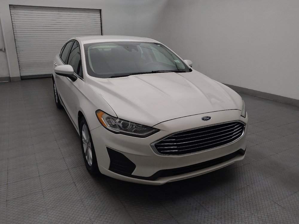 Used 2020 Ford Fusion SE FWD image 14