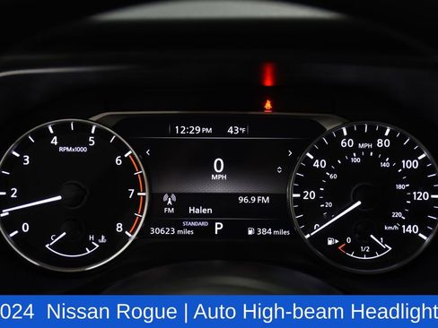 Used 2024 Nissan Rogue SV image 13