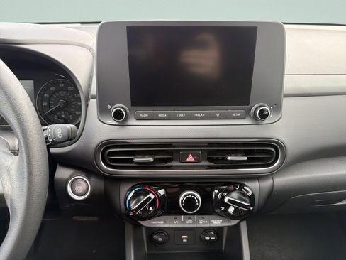 Used 2023 Hyundai Kona SEL AWD/4WD image 18