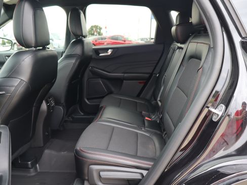 Used 2024 Ford Escape ST-Line w/ Tech Pack #1 AWD/4WD image 10