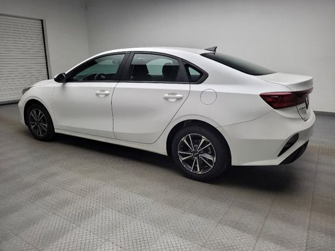 Used 2024 Kia Forte LXS w/ LXS Technology Package FWD image 3