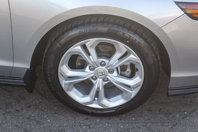Used 2023 Honda Accord LX image 12