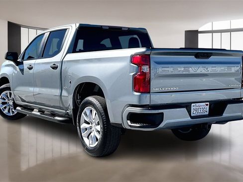 Used 2025 Chevrolet Silverado 1500 Custom image 4