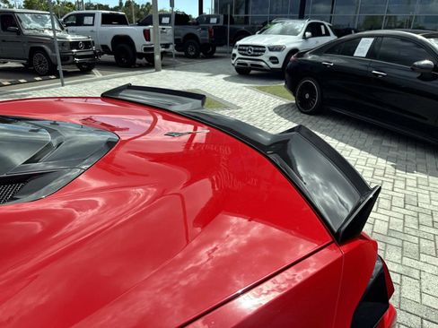 Used 2025 Chevrolet Corvette Stingray Preferred Cpe w/ Stealth Interior Trim Package RWD image 9