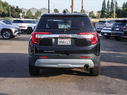 Used 2020 GMC Acadia SLE FWD image 4