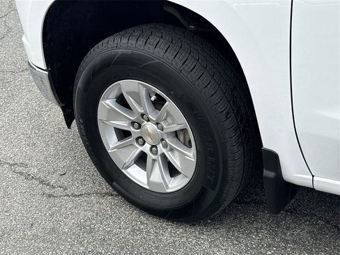 Used 2025 Chevrolet Silverado 1500 LT image 30