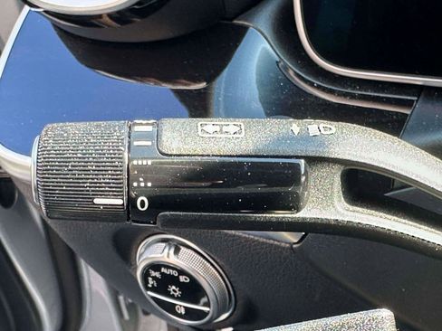 Used 2025 Mercedes-Benz C 300 4MATIC Sedan image 23