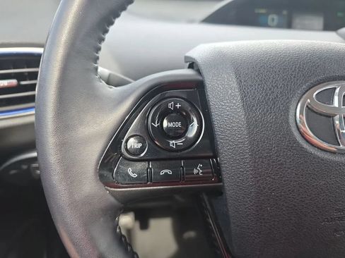 Used 2021 Toyota Prius Limited FWD image 17