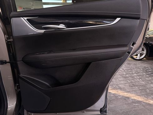 Used 2023 Cadillac XT5 Premium Luxury image 29