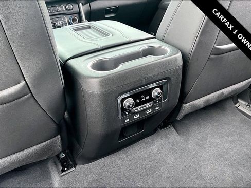 Used 2024 Chevrolet Tahoe LT w/ Luxury Package AWD/4WD image 10