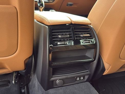 Used 2022 BMW 540i w/ Executive Package image 28