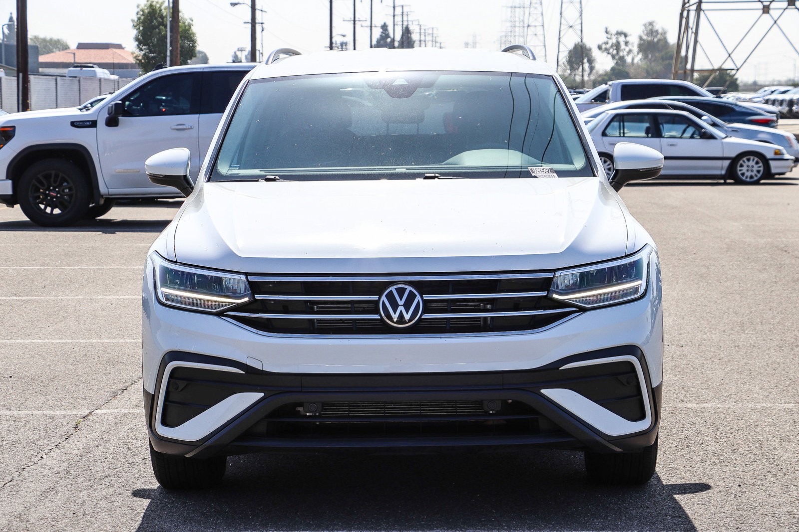 Used 2024 Volkswagen Tiguan S AWD/4WD image 2