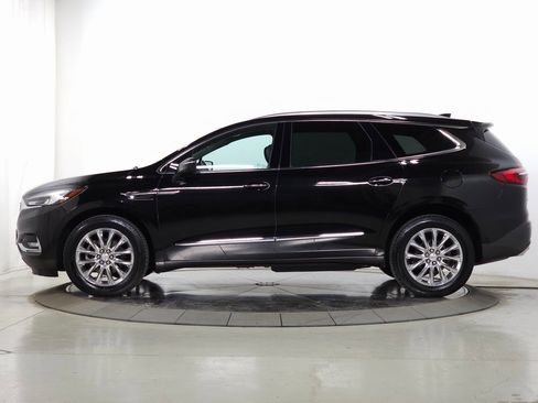 Used 2018 Buick Enclave Premium w/ Experience Buick Package image 5