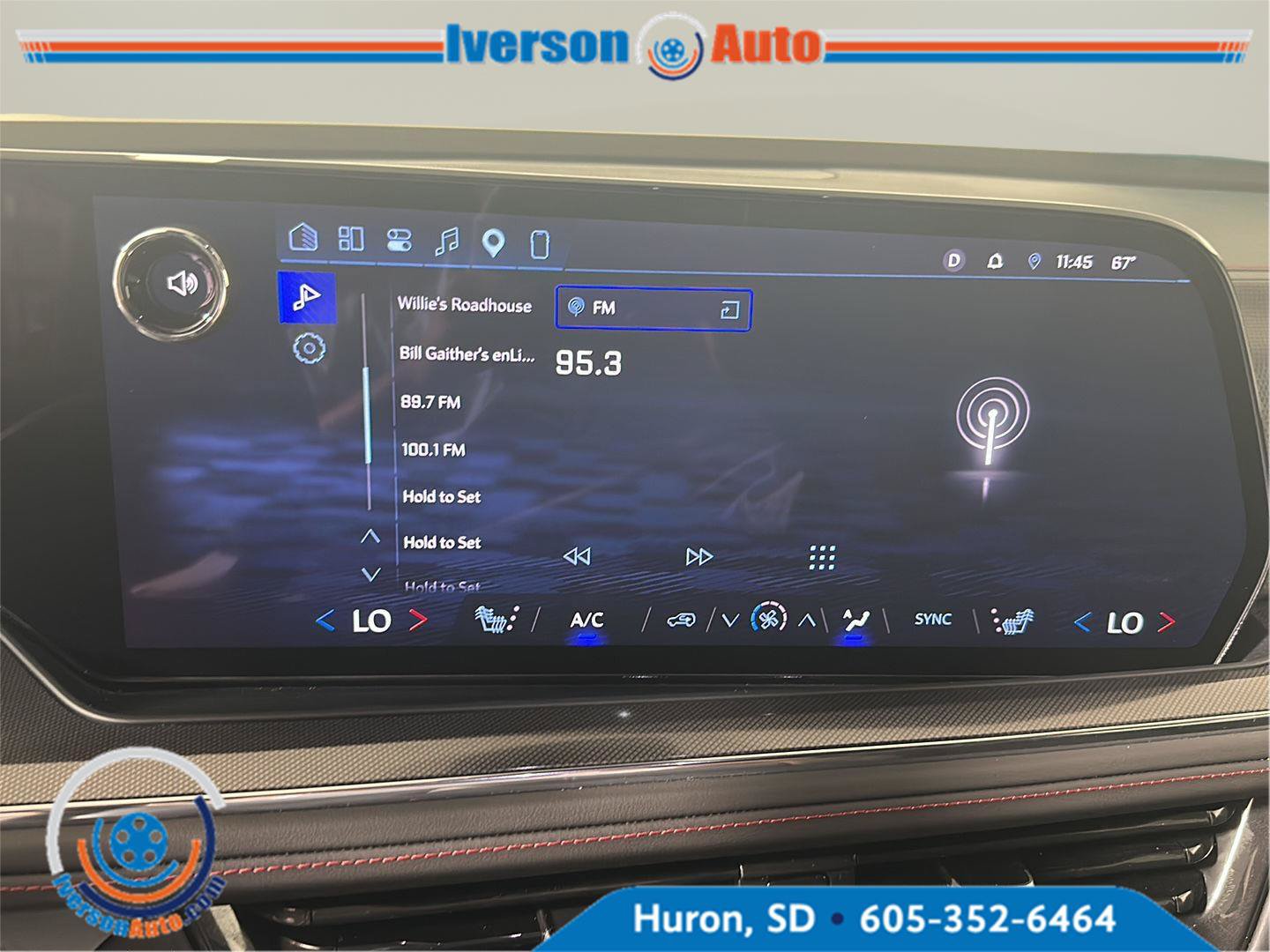 Used 2025 Chevrolet Tahoe RST w/ Comfort Package AWD/4WD image 18