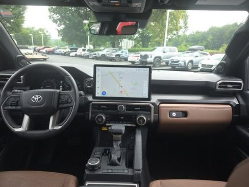 Used 2026 Toyota 4Runner SR5 AWD/4WD image 12