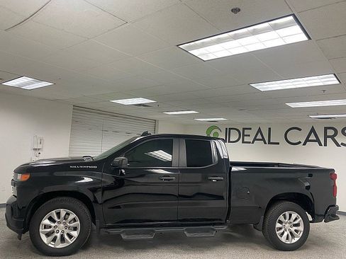 Used 2021 Chevrolet Silverado 1500 Custom image 8