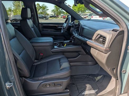 Used 2026 Chevrolet Tahoe RST w/ Comfort Package AWD/4WD image 20