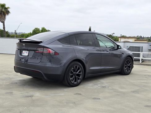 Used 2022 Tesla Model X AWD/4WD image 4