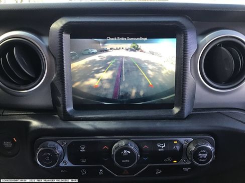 Used 2021 Jeep Wrangler Unlimited Sport AWD/4WD image 12