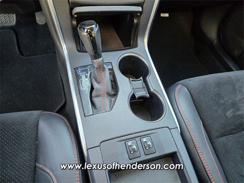 Used 2015 Toyota Camry XSE image 26