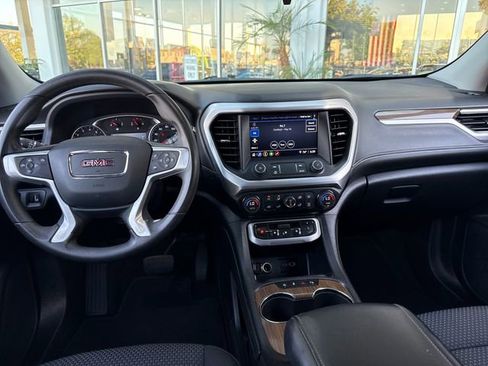 Certified 2023 GMC Acadia SLE FWD image 12