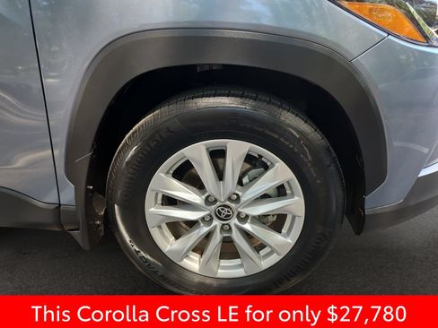 Used 2024 Toyota Corolla Cross LE w/ Moonroof Package AWD/4WD image 41