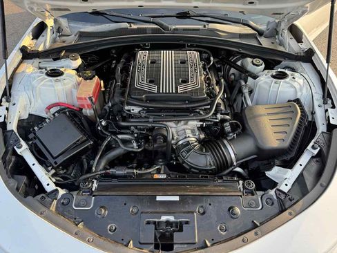 Used 2018 Chevrolet Camaro ZL1 RWD image 42