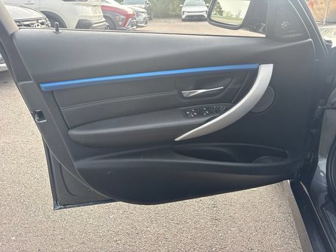 Used 2018 BMW 340i xDrive Sedan AWD/4WD image 10