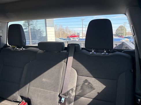 Used 2024 Chevrolet Silverado 1500 LT w/ Z71 Off-Road Package image 5