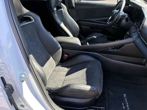 Used 2025 Hyundai Elantra N image 37