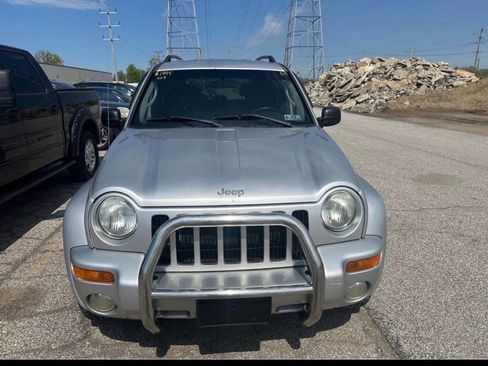 Used 2004 Jeep Liberty Limited AWD/4WD image 3