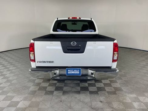 Used 2015 Nissan Frontier S RWD image 22