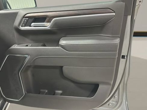 Used 2026 GMC Sierra 1500 SLT AWD/4WD image 31