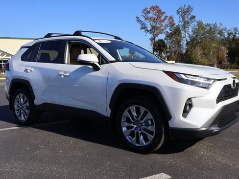 Certified 2025 Toyota RAV4 XLE Premium image 7