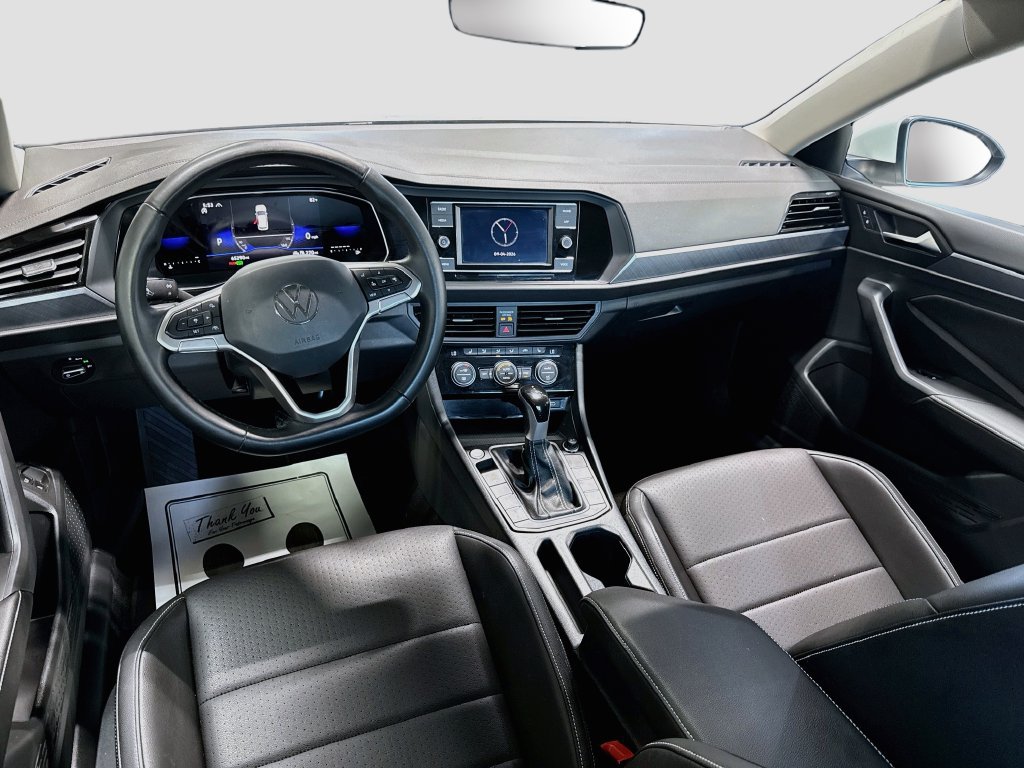 Used 2023 Volkswagen Jetta SE FWD image 21