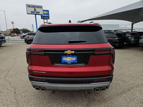 Used 2026 Chevrolet Traverse LT w/ Driver Confidence Package FWD image 7