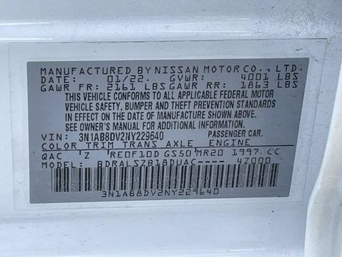 Used 2022 Nissan Sentra SR w/ SR Premium Package FWD image 30