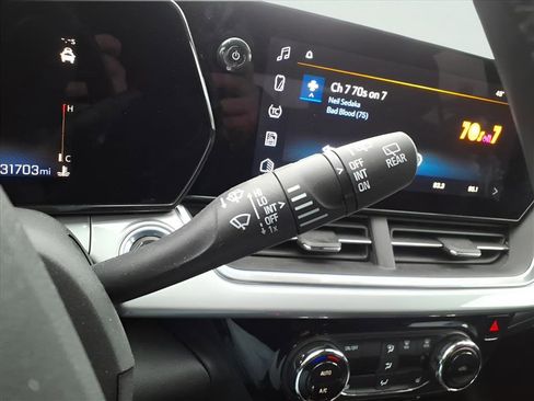 Certified 2024 Chevrolet Trax LT w/ Driver Confidence Package image 17