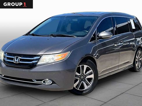 Used 2015 Honda Odyssey Touring image 1