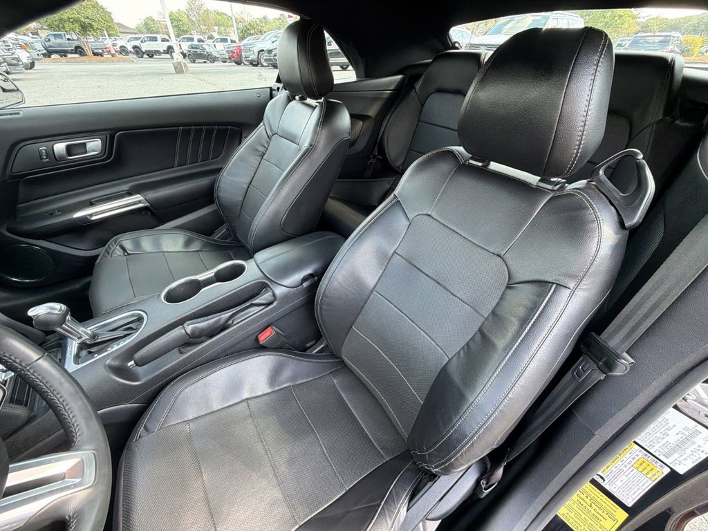 Used 2020 Ford Mustang Premium RWD image 11