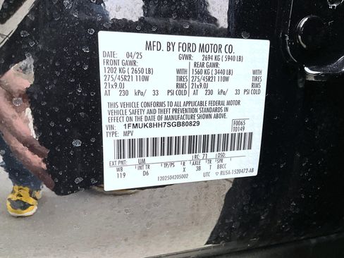 Used 2025 Ford Explorer Platinum w/ LUX Leather Package image 30