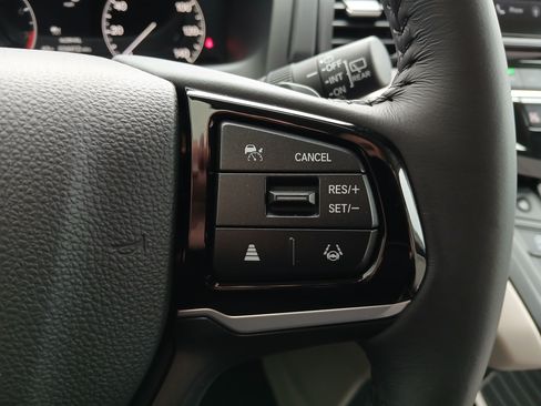 Used 2025 Honda Odyssey EX-L image 12