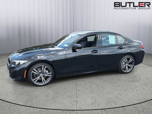 Used 2023 BMW 330i Sedan w/ Premium Package RWD image 3