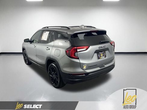 Used 2023 GMC Terrain SLT w/ Infotainment Package II AWD/4WD image 4