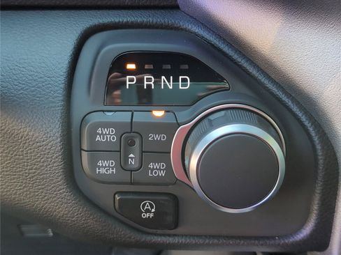 New 2026 RAM 1500 Big Horn AWD/4WD image 18