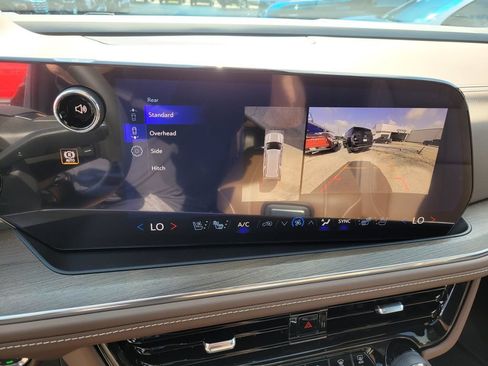 New 2026 Chevrolet Tahoe High Country AWD/4WD image 15
