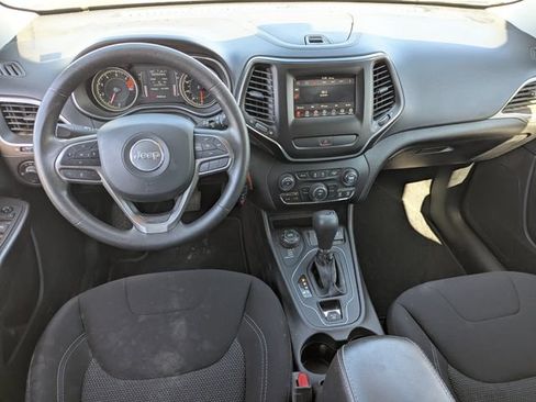Used 2020 Jeep Cherokee Latitude AWD/4WD image 26